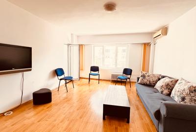 Apartament cu 3 camere decomandat în Calea Călărașilor
