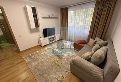 Apartament cu 2 camere semidecomandat, mobilat în Centrul Civic