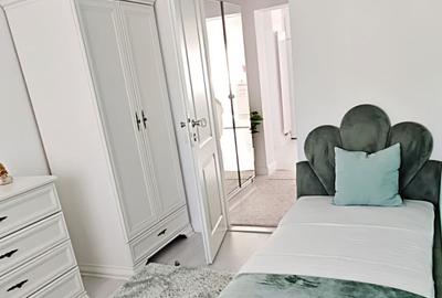 Apartament 3 camere , zona Decebal-Piata - 10