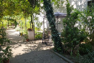 Stirbei Voda Cismigiu Ostasilor - S+P+2+M teren 595 mp, singur curte, 1900000 € - 2