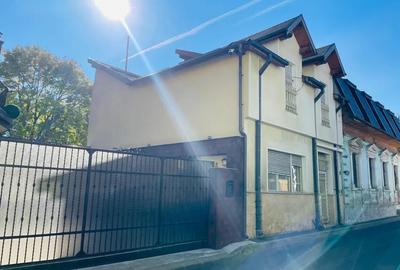 Casă spațioasă în centrul Brașovului - 1