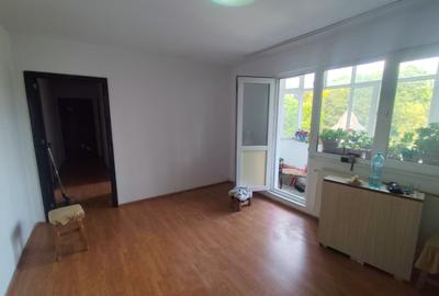 Apartament 3 camere spatios, liber, Berceni-Piata Covasna - 1