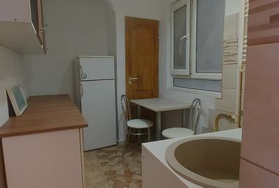TINERETULUI -METROU 2 decomandate - 10