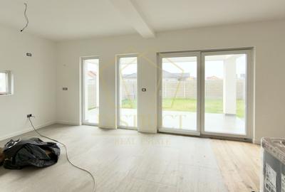 Com 0 | Duplex superb cu 5 camere despartit prin garaj | Dumbravita - 1