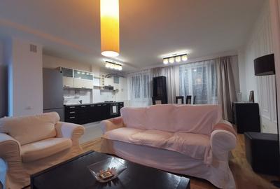 Apartament cu 2 camere decomandat în Parcul Carol