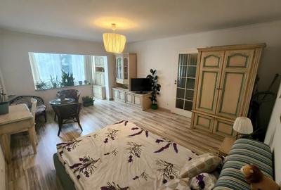 Burebista - Alba Iulia - Garsoniera spatioasa , ideal investitie - 2
