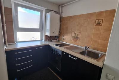Centrul Civic, garsoniera mobilata si utilata - 369  Euro luna - 2