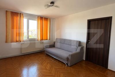 Apartament cu 2 camere semidecomandat în 1 Mai