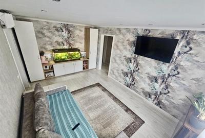 Apartament cu 3 camere semidecomandat în Tătărași
