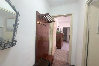 Apartament 2 camere Tractorul mobilat utilat disponibil imediat - 11