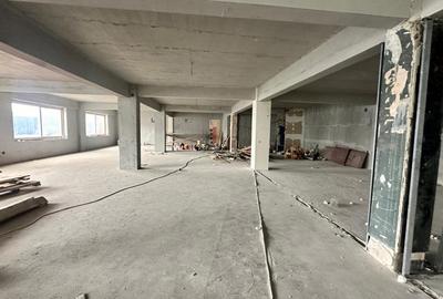 Spațiu comercial, în Central