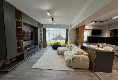De vânzare – Apartament 4 camere, 102 mp, zona Bazar - 1