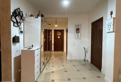 Refugiu elegant cu piscină privată în inima Iancu Nicolae - 8
