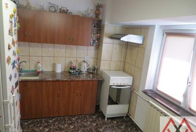 Apartament 2 camere P-ta Alba Iulia, decomandat - 72mp - 5