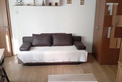 Garsonieră de închiriat | Bd. Unirii – Zepter | 50 mp | Imobil interbelic - 1