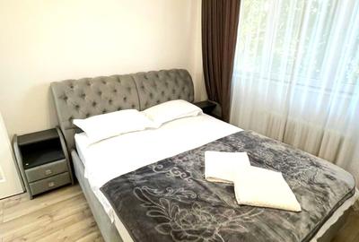 Apartament cu 2 camere decomandat în P-ța Victoriei