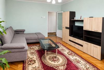 Apartament cu 3 camere decomandat, mobilat în Hipodrom 3