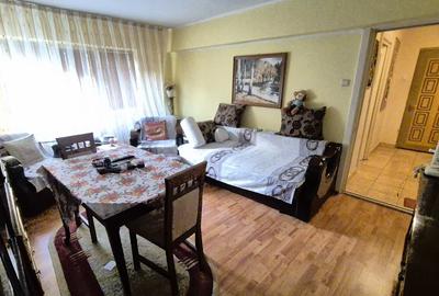 Vand Apartament 4 camere, Zona 1 Mai Alexandria - 2