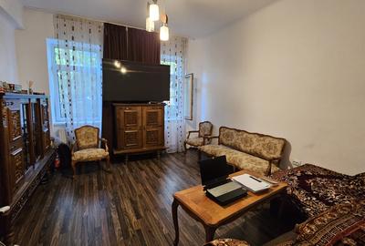 Apartament 2 camere mobilat-utilat CentrulCivic-Mesota,2300 lei - 2