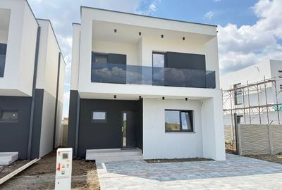 Case premium de vanzare in Săcălaz - 1
