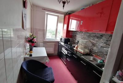 Apartament cu 2 camere semidecomandat, mobilat în Grigorescu