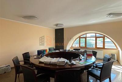 Spatiu comercial zona Centru - 2