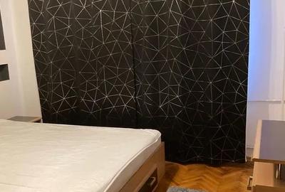 Apartament cu 2 camere semidecomandat, mobilat în Brâncoveanu