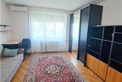 Garsonieră semidecomandată în Tipografilor
