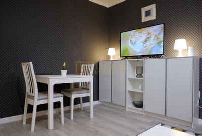 Apartament cu 3 camere, mobilat în Soarelui
