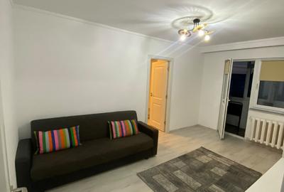 Apartament cu 2 camere semidecomandat, mobilat în Tomis Nord