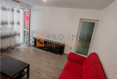 Apartament cu 4 camere semidecomandat în 1 Decembrie