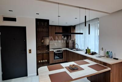 Apartament 2 camere, renovat integral, Piața Mihai Viteazu, Etaj 1 - 5