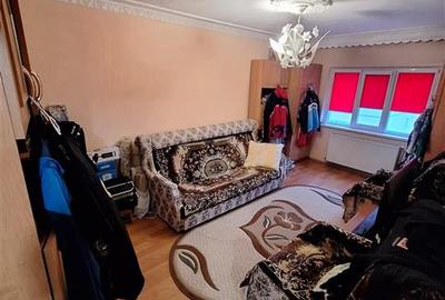 Apartament cu 2 camere decomandat în Apollo