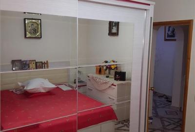 Apartament cu 2 camere decomandat, mobilat în E3