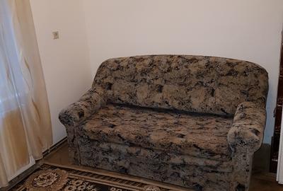 O camera de inchiriat , pentru o  fata - 2