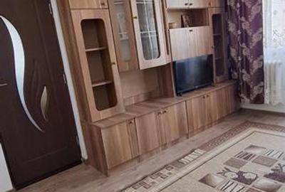 Apartament cu 2 camere nedecomandat în Podu Roș
