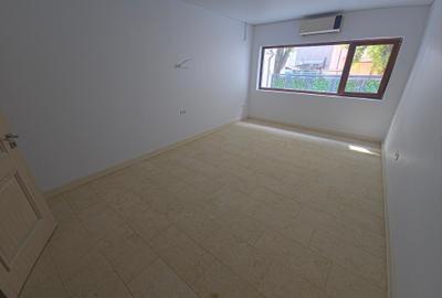 Birou, 47 mp în Central