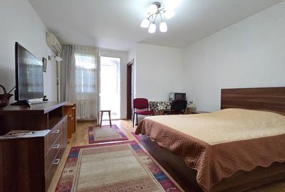 Garsonieră semidecomandată în Costin Georgian