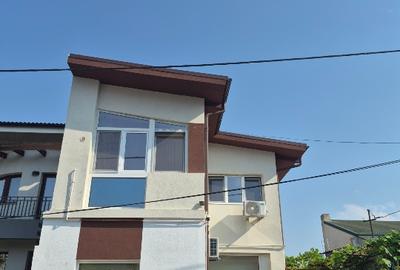 Apartament cu 2 camere, mobilat în Faleza Nord