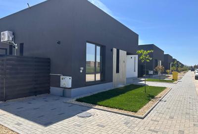 Casă individuală cu 4 camere în Domnești