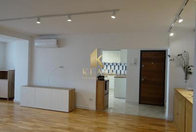 Apartament de inchiriat cu 3 camere- Bd. Decebal - 4