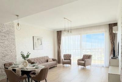 Apartament cu 3 camere decomandat, mobilat în Faleza Nord