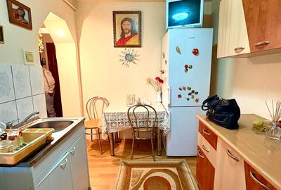 Apartament 3 camere 44mp zona Kaufalnd mobilat 57.000eur neg - 1