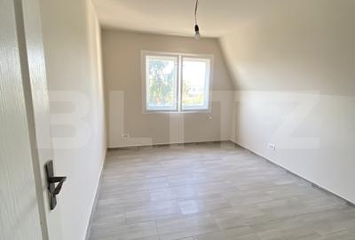 Penthouse cu 8 camere decomandat în Central