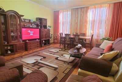 Apartament ultracentral,garaj, pivnita, Sibiu, comision 0 - 9