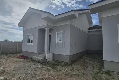Duplex cu 3 camere în Moșnița Nouă