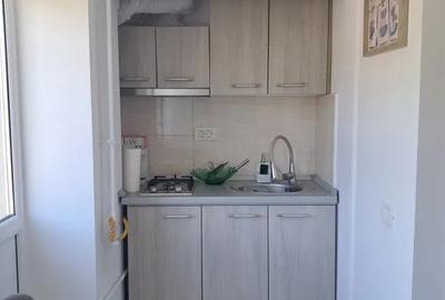 GAVRILOV CORNELIU -2 CAMERE DECOMANDAT, ETAJ 3 - 7