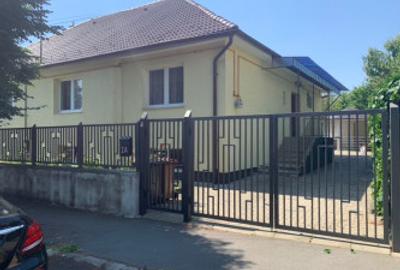 Casă cu 3 camere în Calea Poplăcii