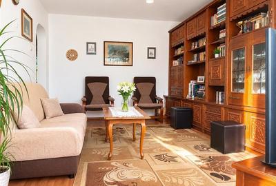 Apartament cu 3 camere decomandat, mobilat în Aeroport