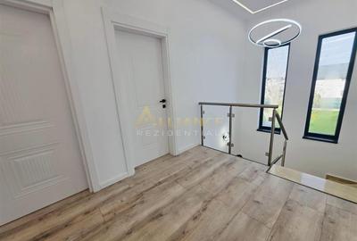 Casa moderna de vanzare in Berceni – 4 dormitoare - 3 bai - teren 400 mp - 15